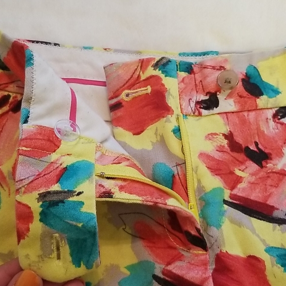 Women's Floral J Crew Shorts Size 2 Yellow Red ⚘ - Picture 3 of 8